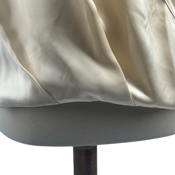 Faux Wrap Sleeveless V-Neck Hi-Lo Hem Pale Yellow Cream  M… - Picture 3 of 6